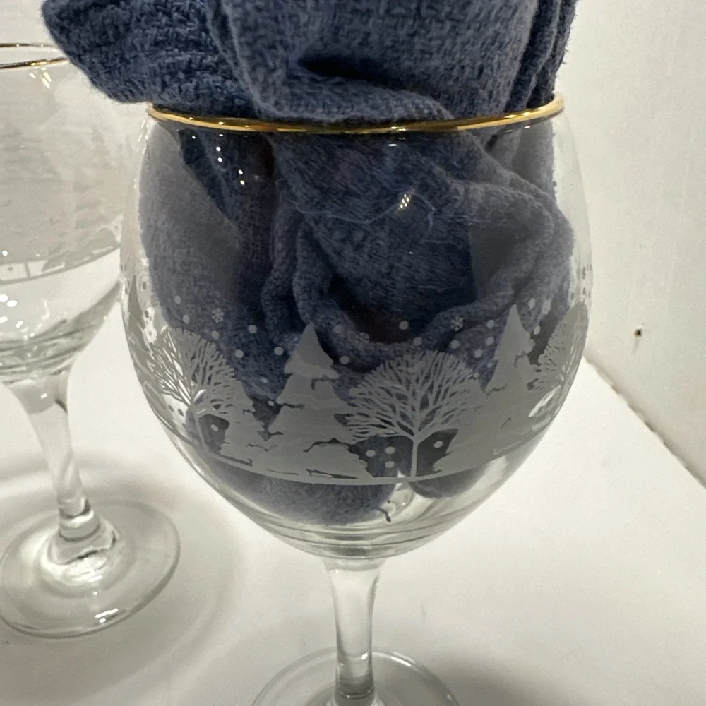 Christmas‎ Etched Crystal Glass Wine Water Stemware Gold Rimmed Glasses-Set of 2